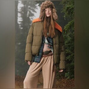 NWOT: Urban Outfitters Green Puffer Jacket